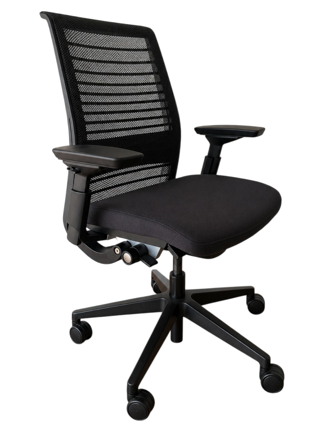 Steelcase Think V2 Zwart
